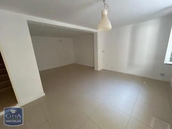 Appartement à louer 4 pièces 78.85m² Firminy (42700)