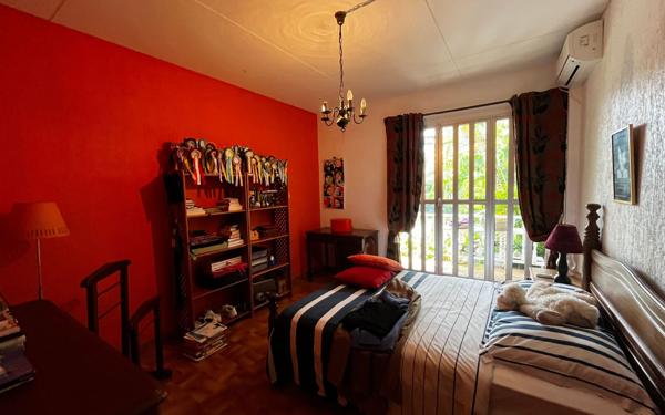 Maison à vendre    8 pièces •  Remire-Montjoly