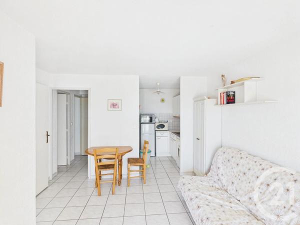 Appartement T2 à vendre  2 pièces - 30,13 m 2   BORMES LES MIMOSAS  - 83