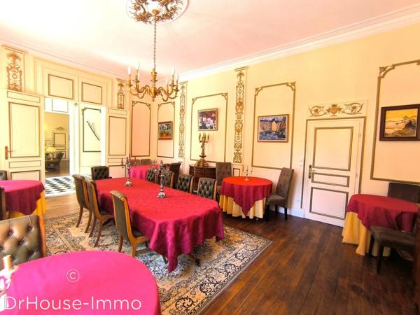 Château à vendre 30 pièces de 1 550 m²
