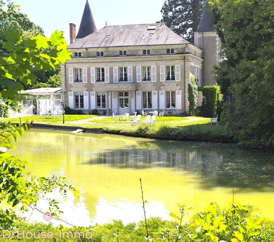 Château à vendre 30 pièces de 1 550 m²