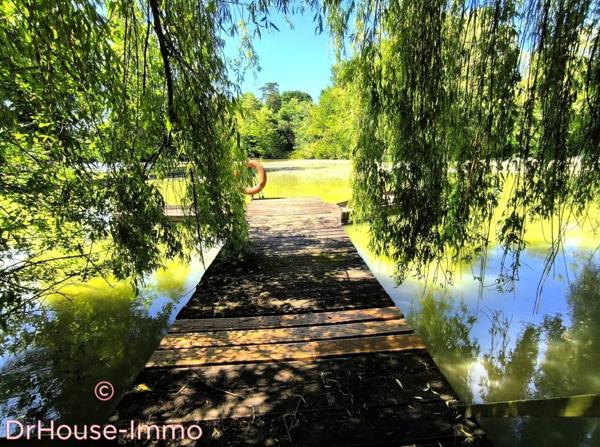 Château à vendre 30 pièces de 1 550 m²