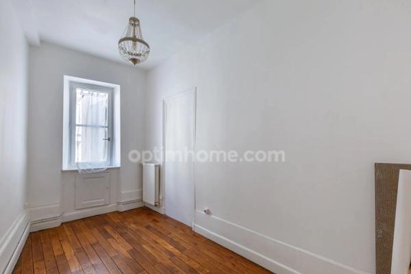 Lyon 1 – Presqu’île – Appartement ancien divisible en 2 lots : opportunité d’investissement locatif