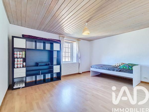 Maison à vendre 6 pièces 174 m² Saint-Cergues