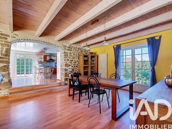 Maison à vendre 6 pièces 174 m² Saint-Cergues