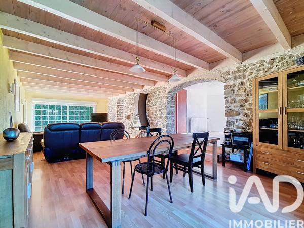 Maison à vendre 6 pièces 174 m² Saint-Cergues
