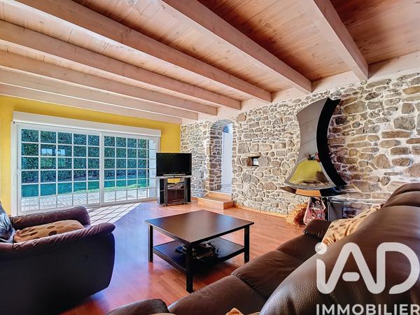 Maison à vendre 6 pièces 174 m² Saint-Cergues