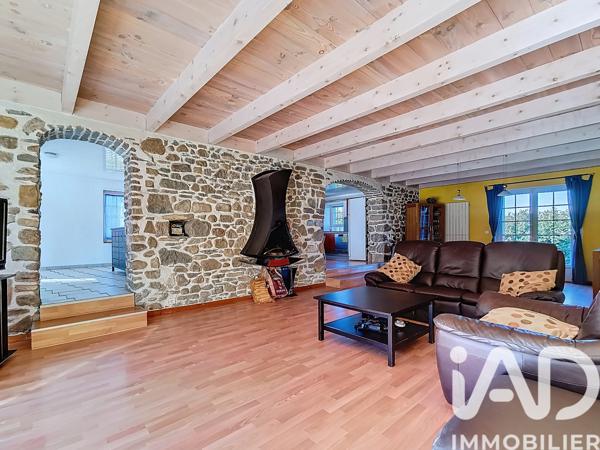 Maison à vendre 6 pièces 174 m² Saint-Cergues