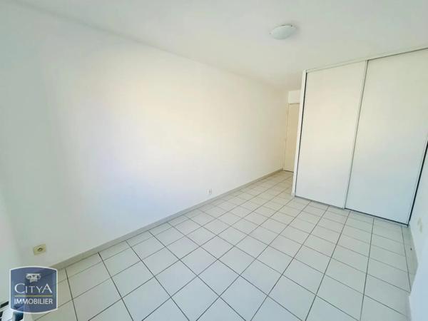 Appartement à louer 2 pièces 41m² Port-de-Bouc (13110)