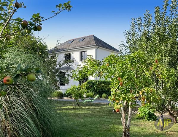 Maison à vendre Verrieres En Anjou - 5 pièces, 110m² avec 3 chambre(s) à 453 650€ - AJP Immobilier Angers