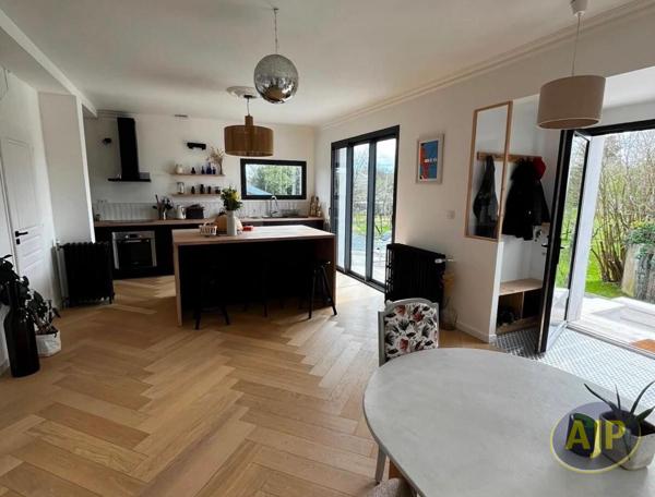 Maison à vendre Verrieres En Anjou - 5 pièces, 110m² avec 3 chambre(s) à 453 650€ - AJP Immobilier Angers