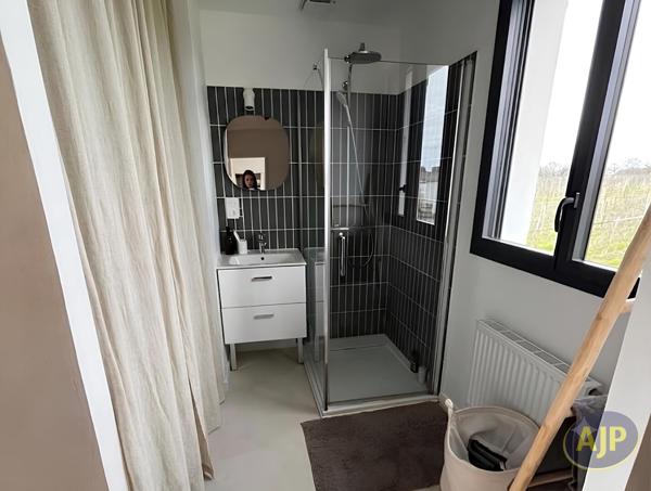 Maison à vendre Verrieres En Anjou - 5 pièces, 110m² avec 3 chambre(s) à 453 650€ - AJP Immobilier Angers