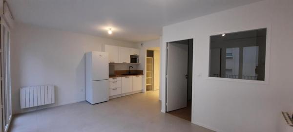 Appartement 1 pièces de 35 m² à Laval