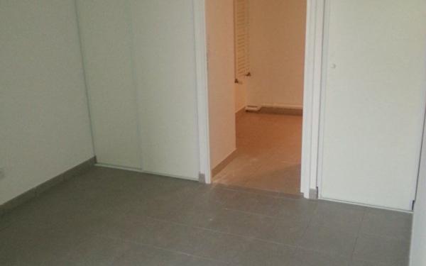 Appartement à vendre    2 pièces •  Saint-Fons