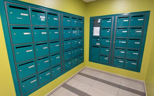 Appartement à vendre    2 pièces •  Saint-Fons