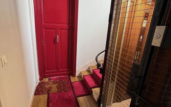 Appartement à vendre    2 pièces • 50,20 m2 Saint-Mandé