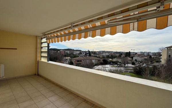 Appartement à vendre    3 pièces •  Istres