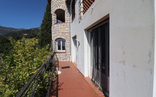 Appartement à vendre    2 pièces •  Sainte-Agnès