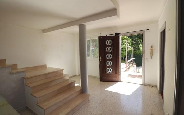 Appartement à vendre    2 pièces •  Sainte-Agnès