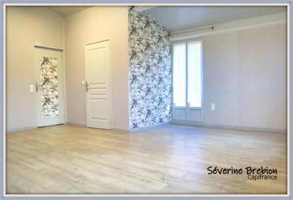 Maison à vendre 4 chambres, garage, terrain petit étang, VISCOMTAT (63)