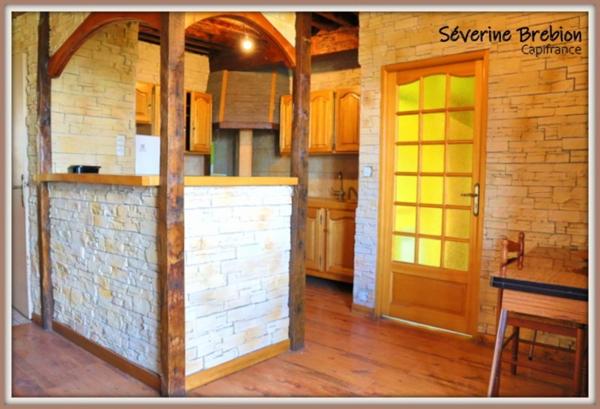 Maison à vendre 4 chambres, garage, terrain petit étang, VISCOMTAT (63)