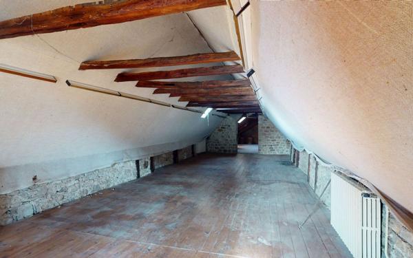 Maison à vendre    3 pièces •  Goutrens