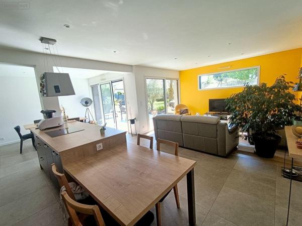 Maison à vendre à Bruz en Ille-et-Vilaine (35170), ref : 35129-6428   
Fenicat