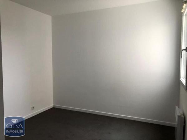 Appartement à louer 2 pièces 55.01m² Laval (53000)
