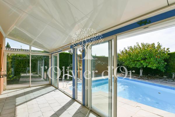 Vaison-la-Romaine (84110) Villa de plain pied avec piscine et garage