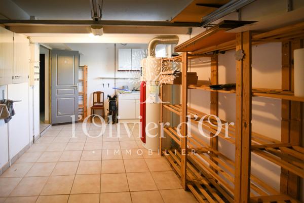 Vaison-la-Romaine (84110) Villa de plain pied avec piscine et garage