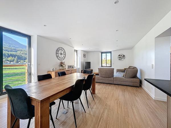 Appartement 5 pièces - 160 m²