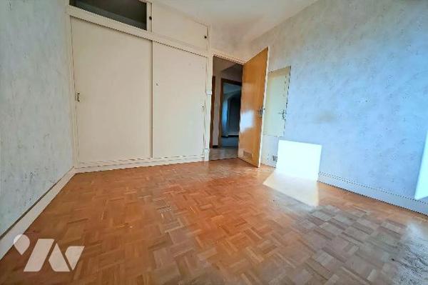 Quartier résidentiel calme de PONT-DU-CHATEAU - L'étude vous propose à la vente celle belle mai...