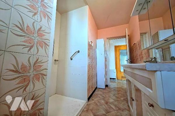 Quartier résidentiel calme de PONT-DU-CHATEAU - L'étude vous propose à la vente celle belle mai...