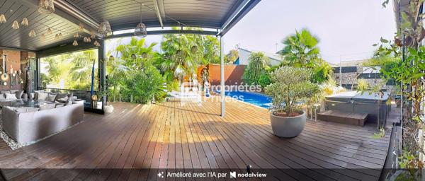 BORDEAUX  MAISON EN PIERRE RÉNOVÉE 345 M²  5 CHAMBRES  PISCINE  JARDIN PAYSAGER DE PLUS DE 1 500 M²