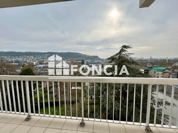Location Appartement 3 pièces 73.09 m² - RUE DESIRE MARTIN Rouen 76000
