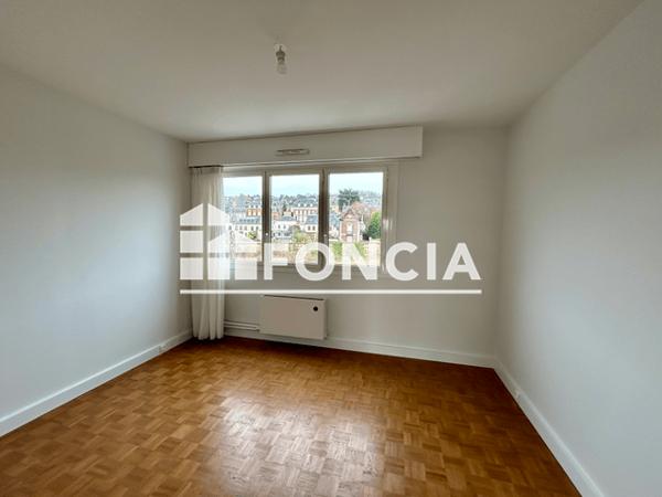 Location Appartement 3 pièces 73.09 m² - RUE DESIRE MARTIN Rouen 76000