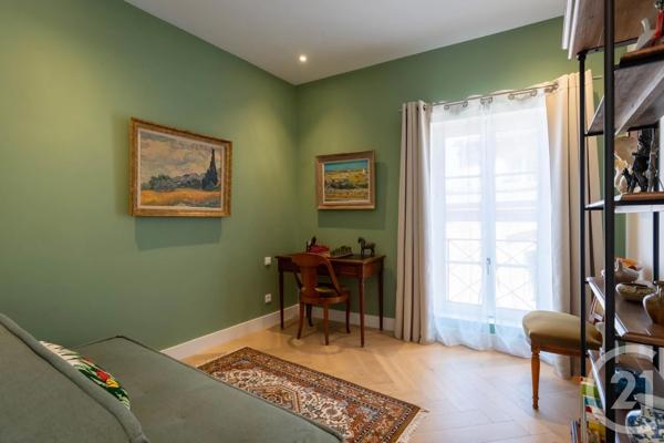 Appartement F4 à vendre  4 pièces - 142,54 m 2   ALBI  - 81
