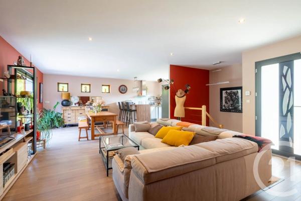Appartement F4 à vendre  4 pièces - 142,54 m 2   ALBI  - 81