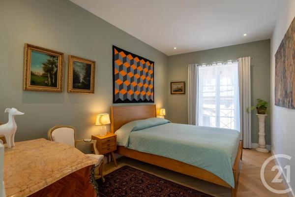 Appartement F4 à vendre  4 pièces - 142,54 m 2   ALBI  - 81