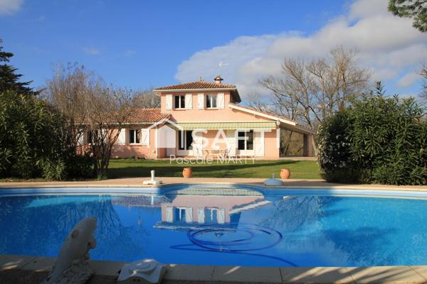 Villa T4 sous sol complet et piscine sur 2500m²