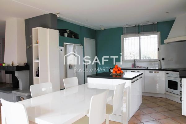 Villa T4 sous sol complet et piscine sur 2500m²