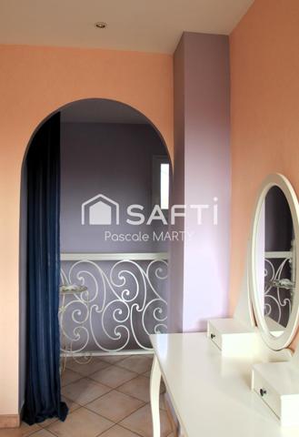 Villa T4 sous sol complet et piscine sur 2500m²