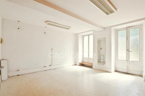 Immeuble à rénover au cœur de Méréville – Idéal investissement ou projet mixte pro/perso