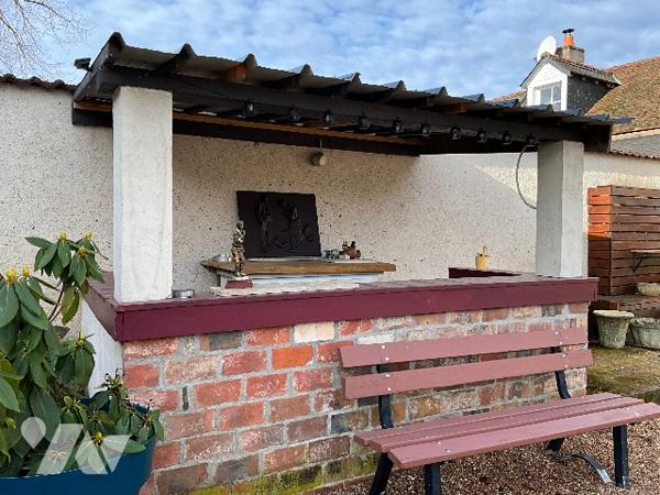 AUZOUER EN TOURAINE (37110) – Maison de village avec dépendances d’antan