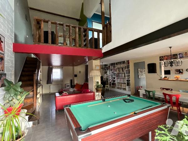 AUZOUER EN TOURAINE (37110) – Maison de village avec dépendances d’antan