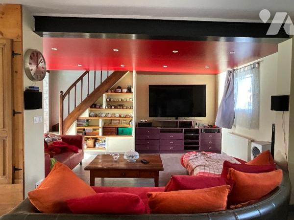 AUZOUER EN TOURAINE (37110) – Maison de village avec dépendances d’antan