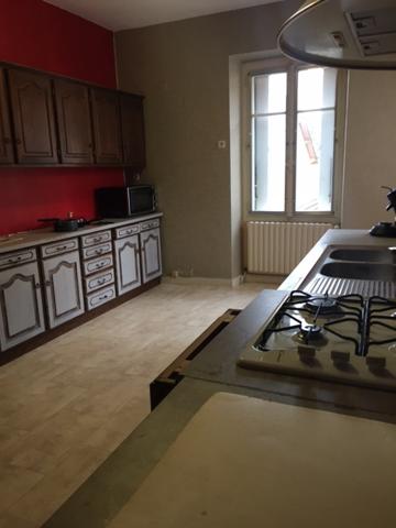 Menetou-Salon (18510) Maison de Bourg 4 Pièces de 83m2 + Garage-Atelier de 35m2 Avec Commerces de Proximité à Pied