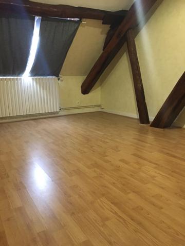 Menetou-Salon (18510) Maison de Bourg 4 Pièces de 83m2 + Garage-Atelier de 35m2 Avec Commerces de Proximité à Pied