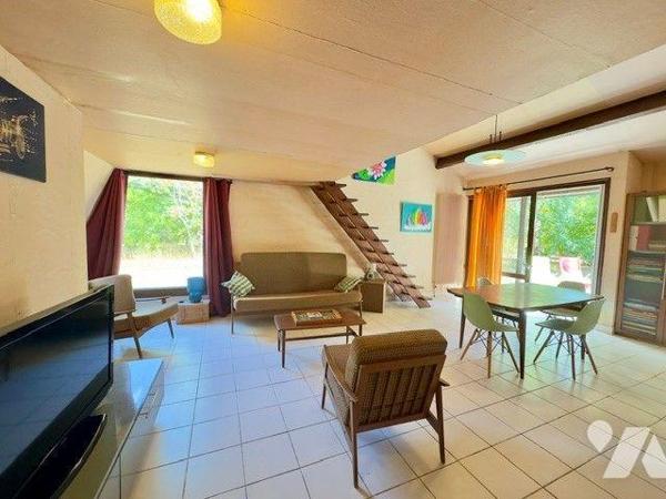 A vendre à MOËLAN-SUR-MER (29) UNE MAISON ARCHITECTURALE AU CoeUR DE LA NATURE

Originalité, ...