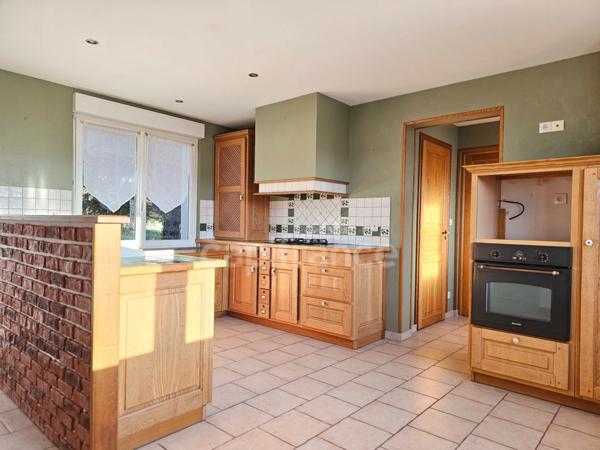 DOUBLE OPPORTUNITE MAISON HABITABLE ET DEPENDANCE A RENOVER à BOUVAINCOURT SUR BRESLE (80)